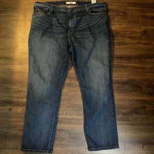 Men’s size 42x30 Tommy Hilfiger jeans